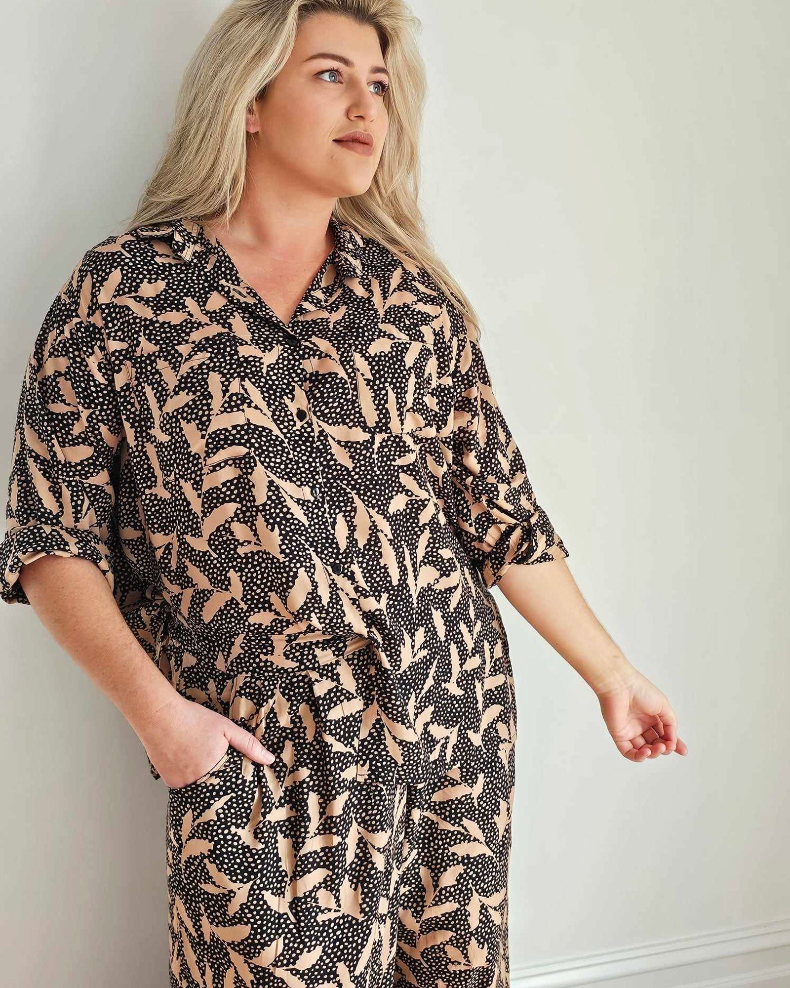 Nina Shirt // Leaf Multi - Now available from size 8 to 26