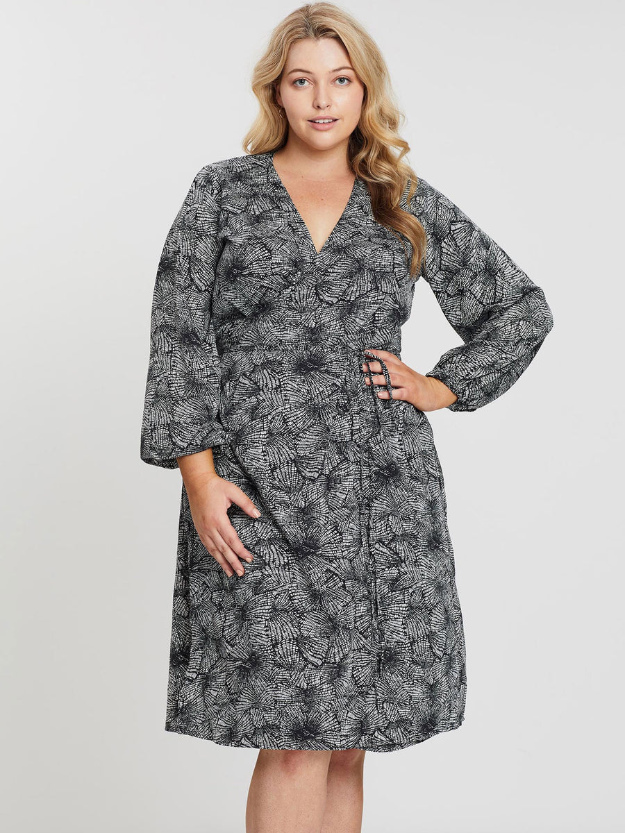 Paige Wrap Dress // Plexus