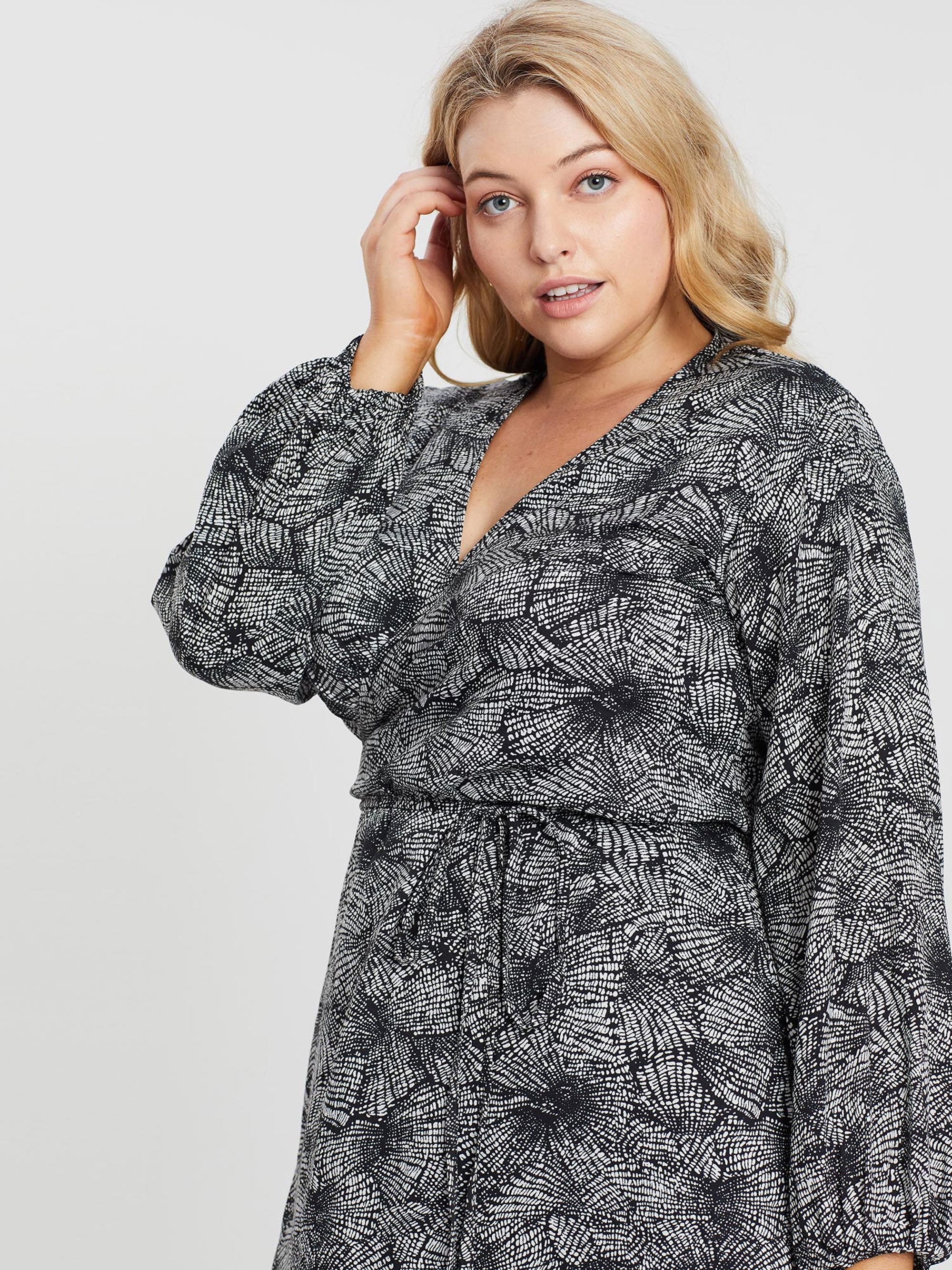 Paige Wrap Dress // Plexus