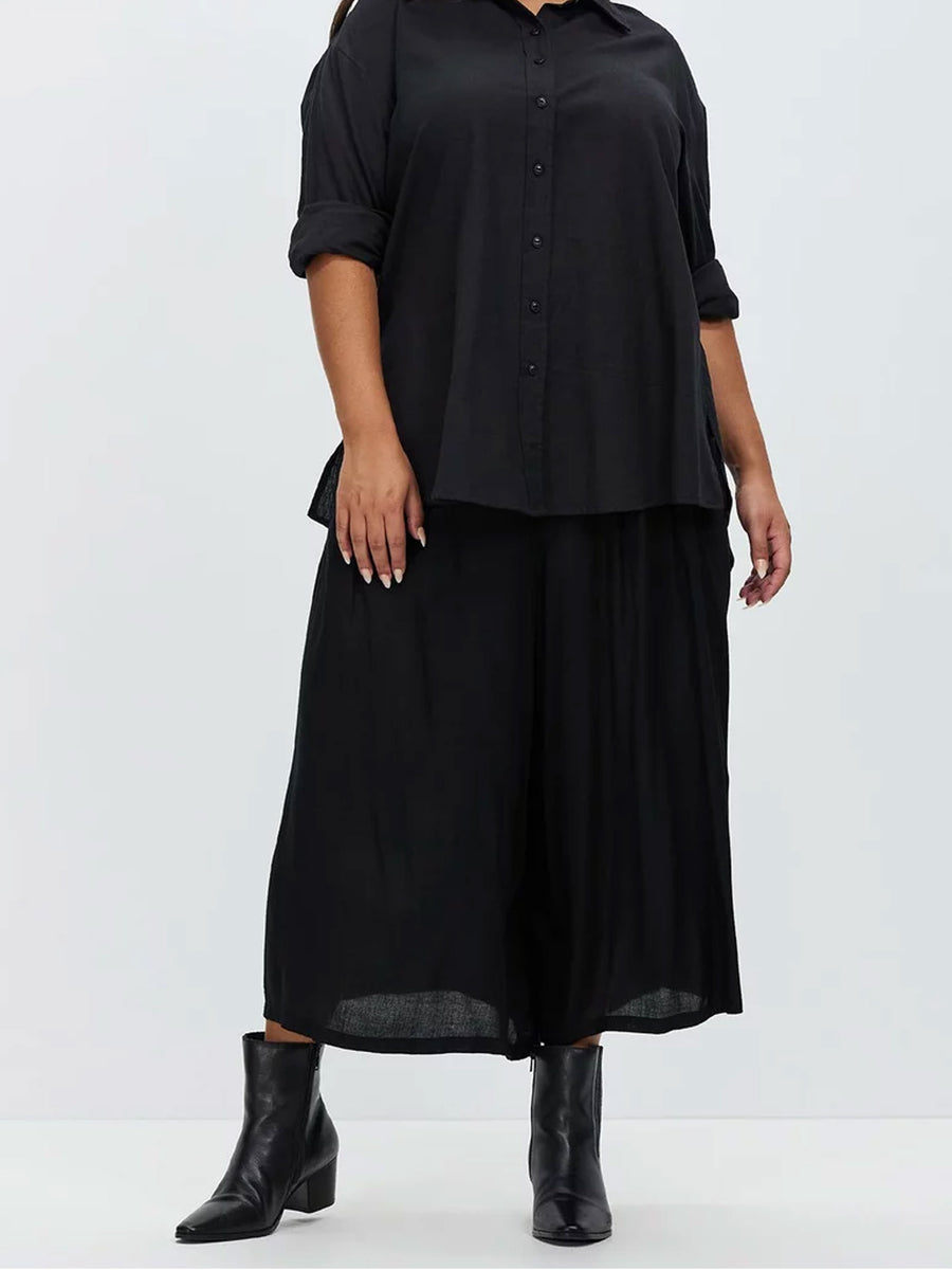 Wide Leg Cropped Chelsea Pant // Black