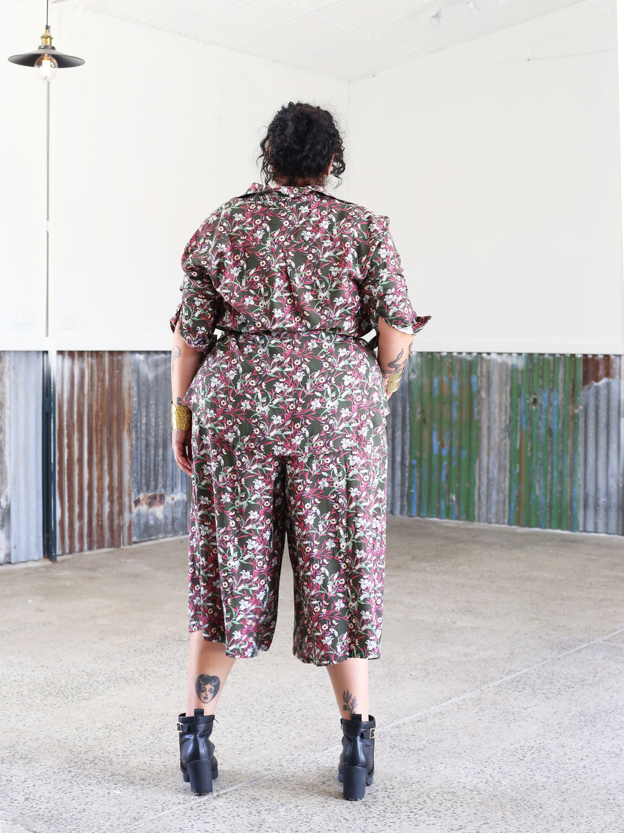 Wide Leg Cropped Chelsea Pant // Rokewood Print