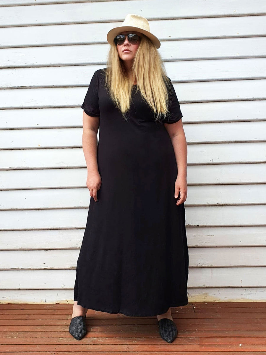 EveryDay T-Shirt Maxi Dress // Black (Selling Out Quickly)